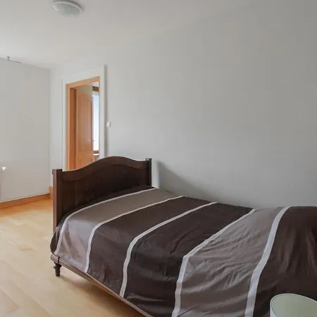 Apartman With 2 Bedrooms In