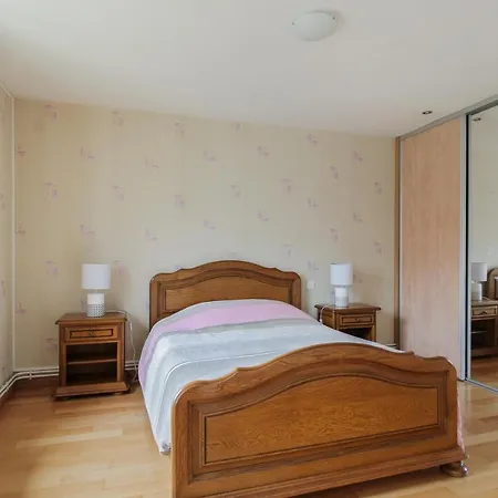 With 2 Bedrooms In Apartman *