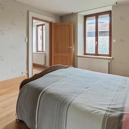 With 2 Bedrooms In Apartman *